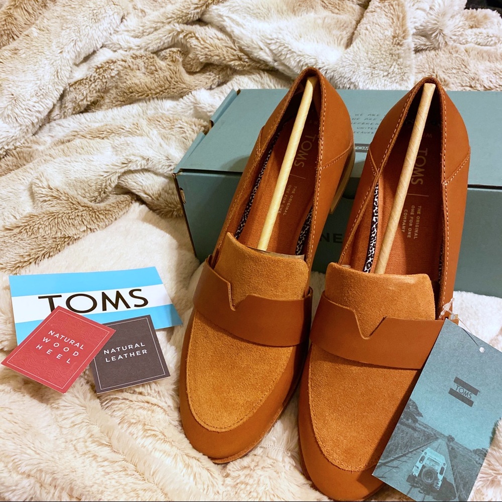 NIB TOMS Estel Loafer Sz 8.5